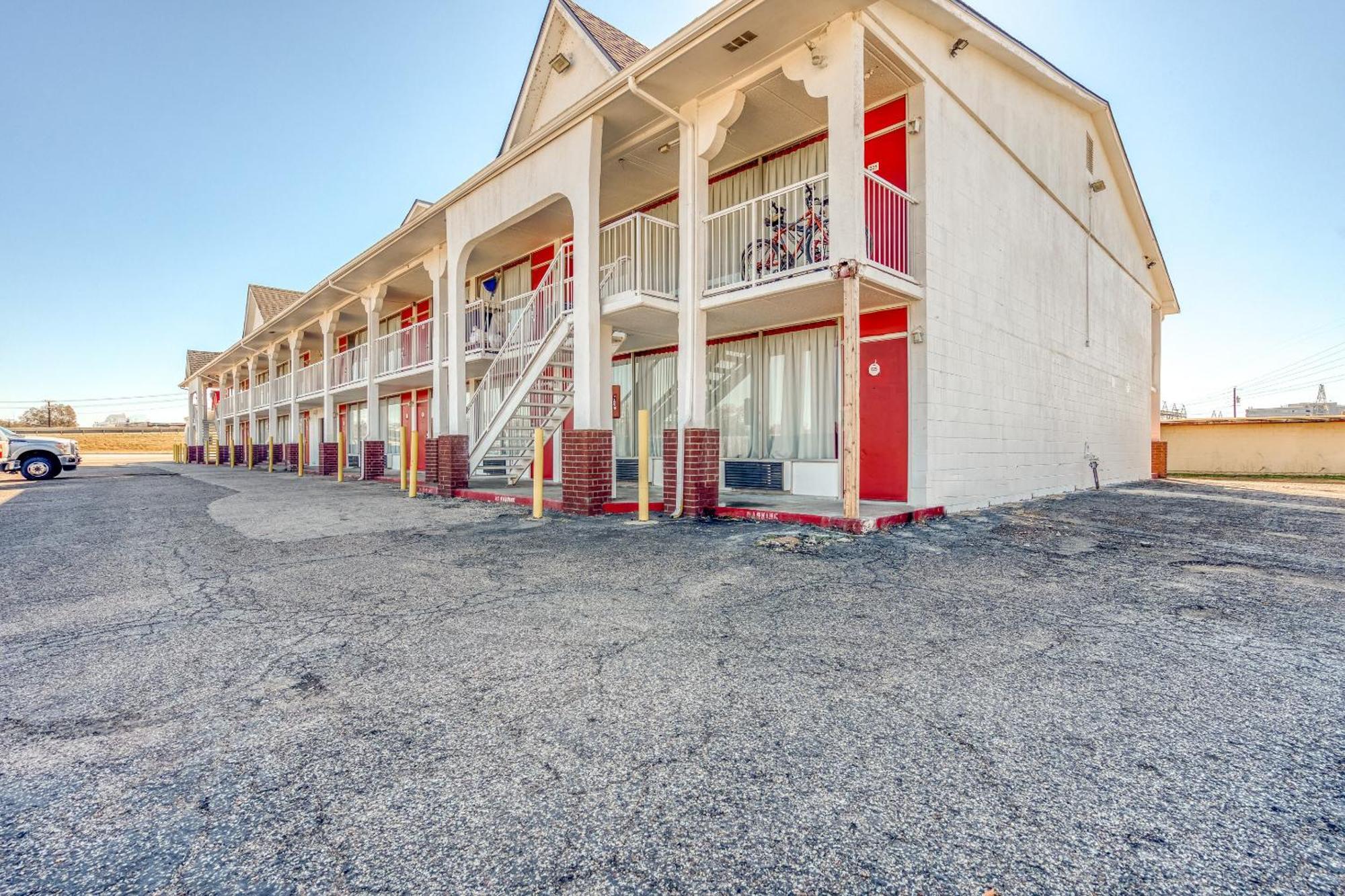 Oyo Hotel Waco University Area I-35 Eksteriør billede