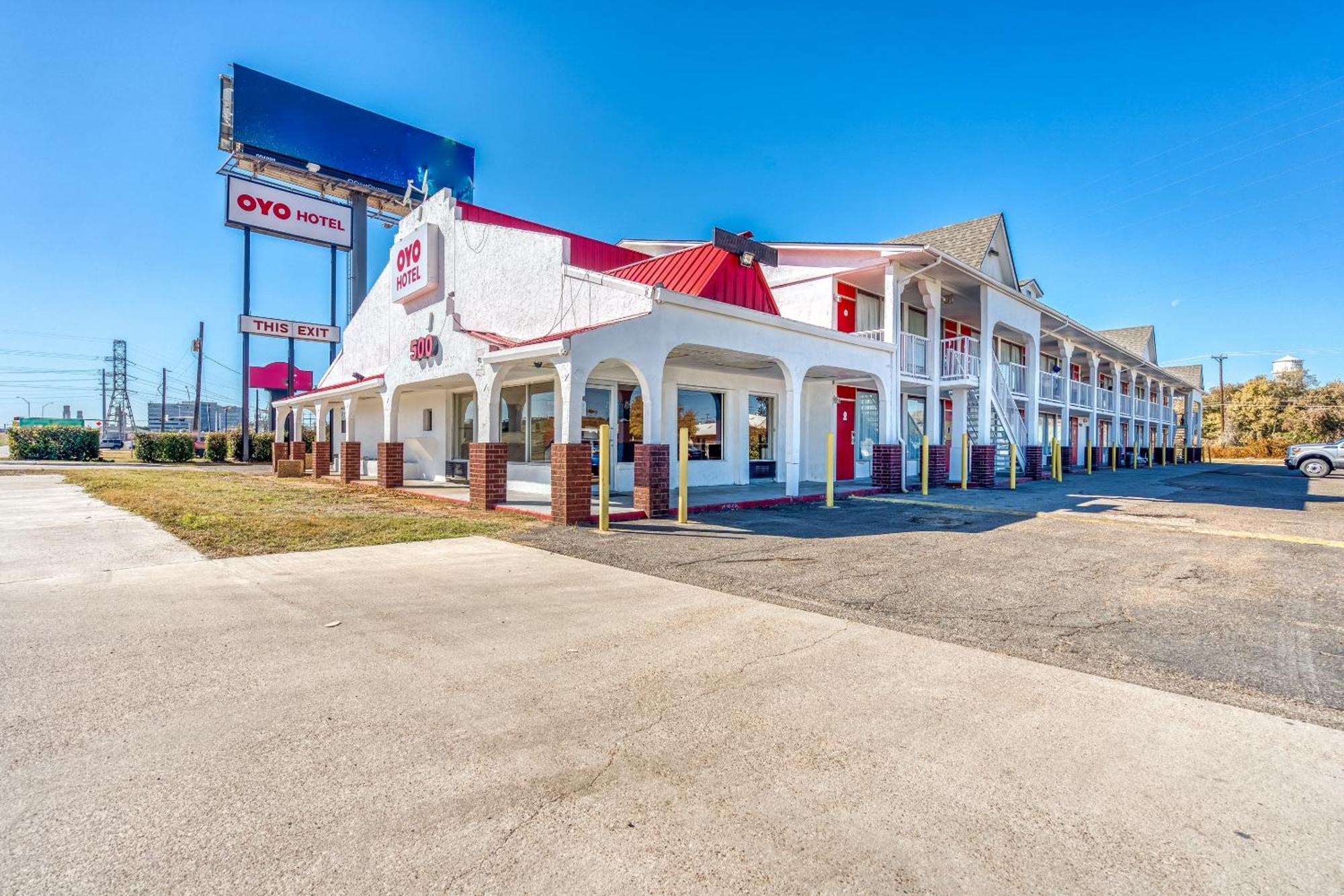 Oyo Hotel Waco University Area I-35 Eksteriør billede
